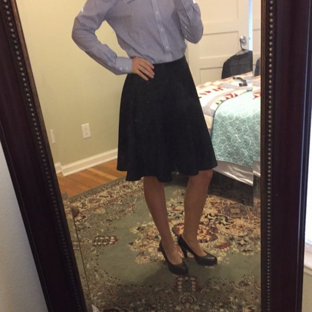 Very nice black midi skirt